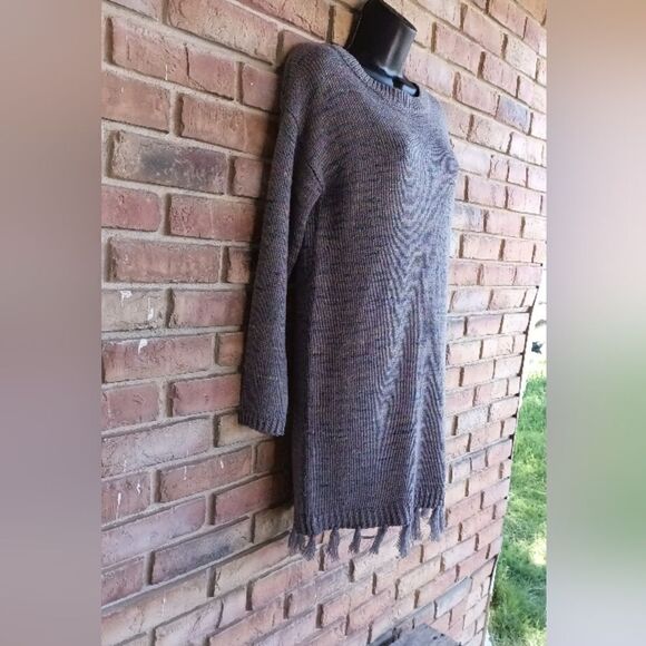 Long sweater  - Picture 5 of 11